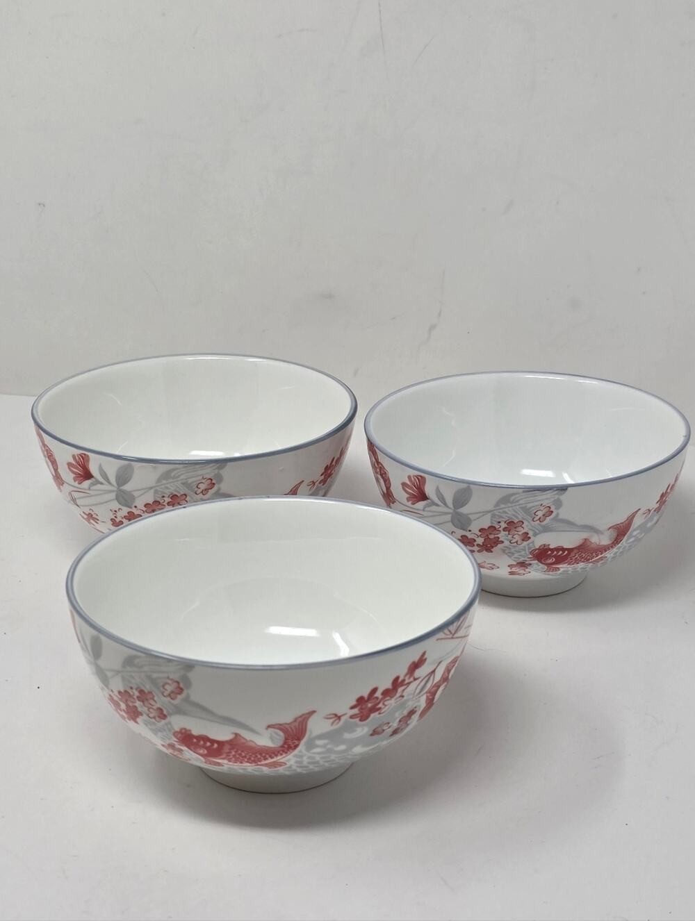 SF Marked glazed Porcelain Bowls with Red Floral&Fish Motif Japanese Set of 3
